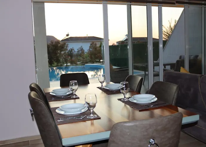 Vacation With Private Pool, Fethiye, Case de vacanță